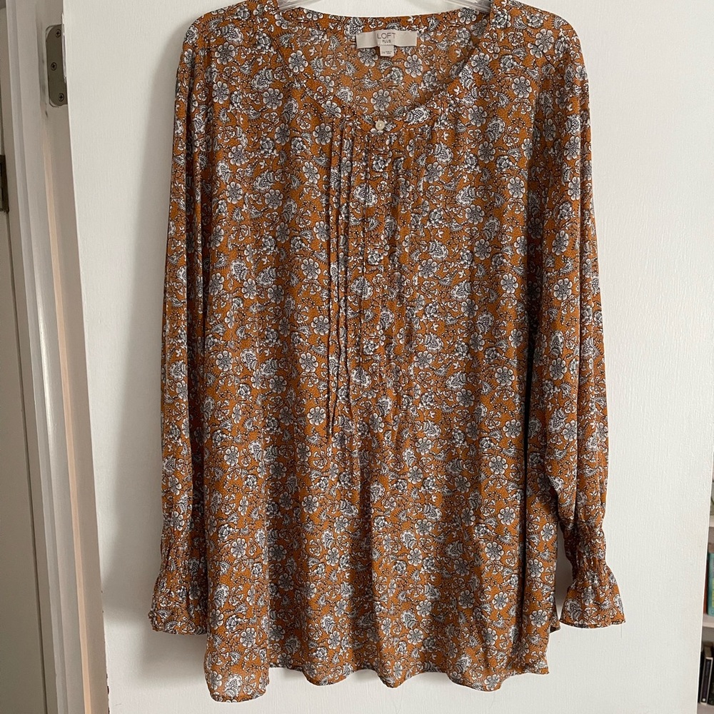 Loft long sleeve blouse